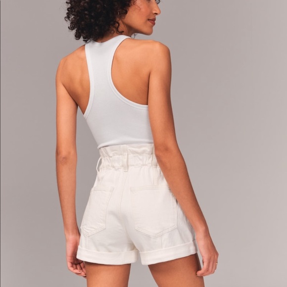 BNWT Abercrombie denim paper bag shorts - Picture 4 of 13